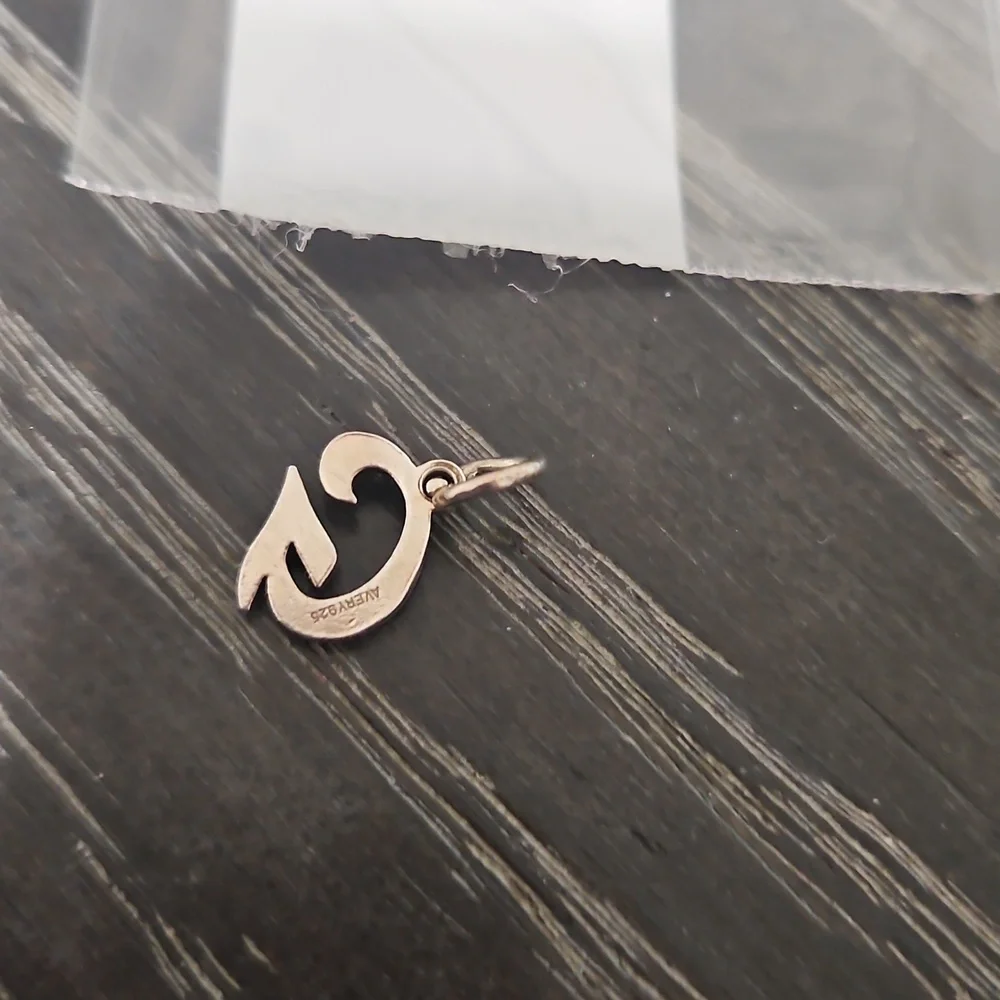 James Avery Initial 'G' Charm - Picture 2 of 2